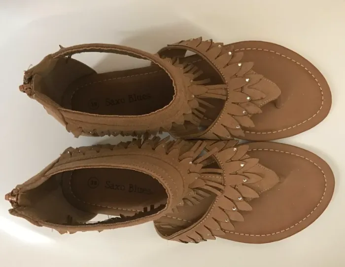 Sandales à franges avec strass neuves