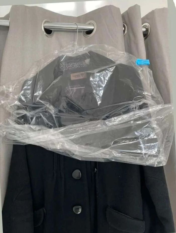 Manteau noir - photo numéro 10