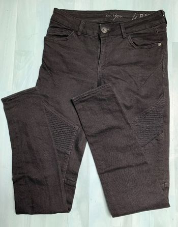 Jean noir style motard taille 34/36 neuf