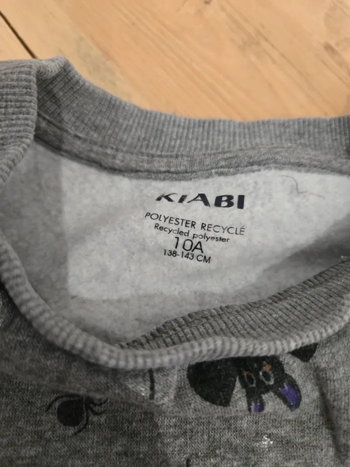 Sweat gris Kiabi - photo numéro 2