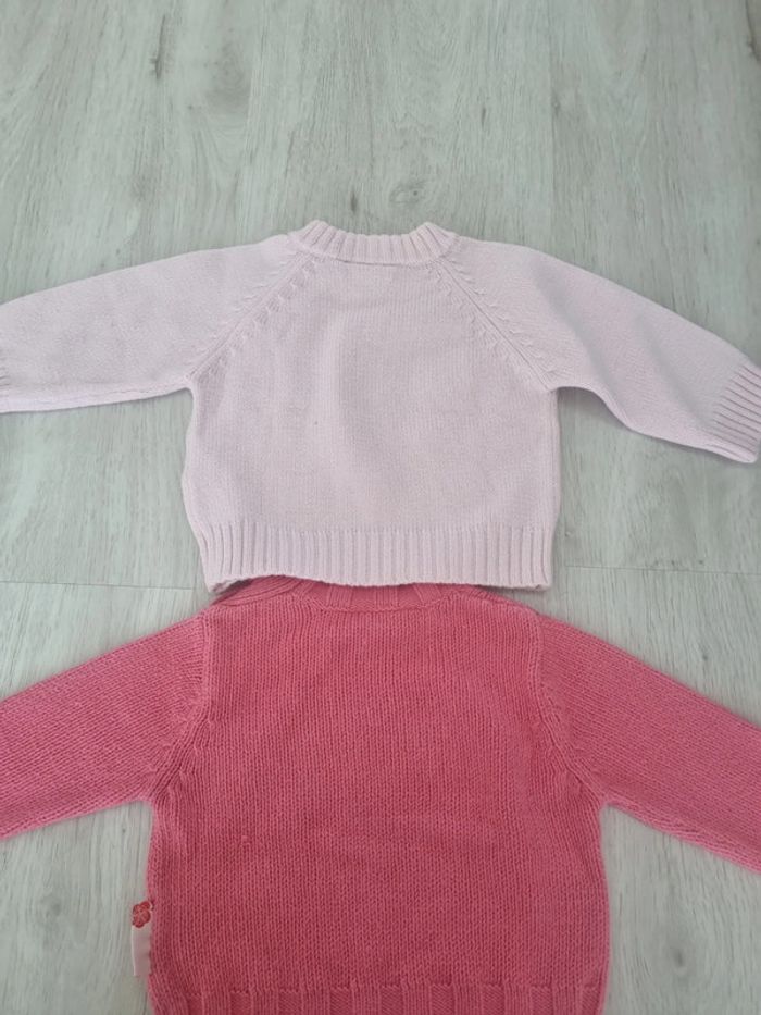Lot 2 pulls 3 mois - photo numéro 5