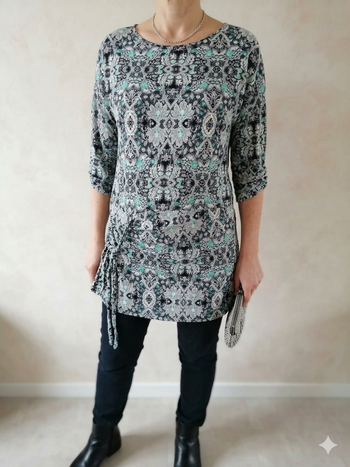 robe ou tunique imprimée fluide taille L Vic via
