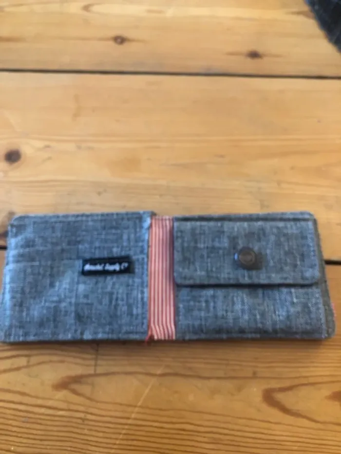 Petit portefeuille Herschel - photo numéro 3