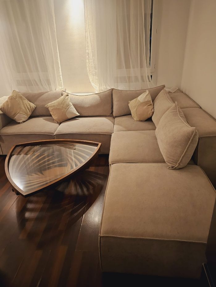 Canapé bon état  avec la table - photo numéro 2