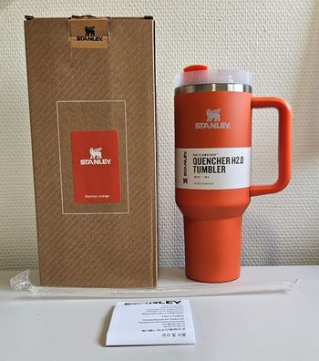 🧡 Tasse Stanley Quencher H2.0 Tumbler 40 oz (1200 ml) – Couleur Orange – Neuf
