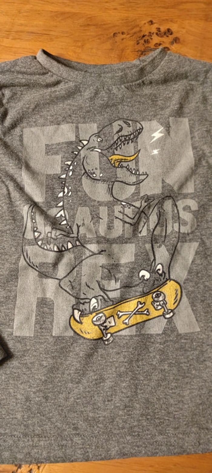 Maillot dinosaure manches longues 6 ans - photo numéro 2