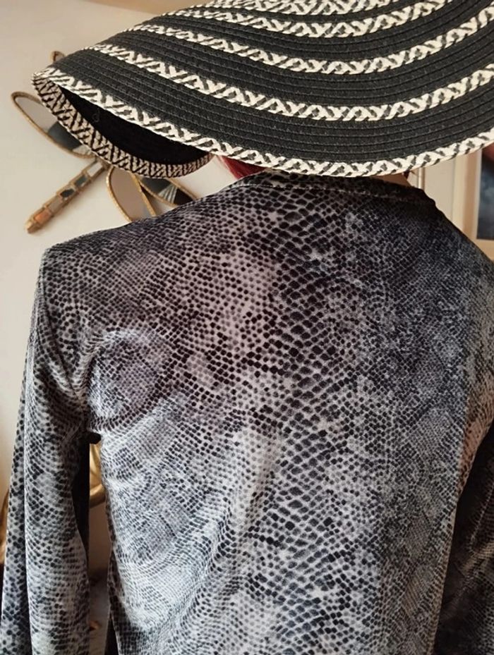 🌿Top Velours Imprimé Python Manoukian T36🌿 - photo numéro 10