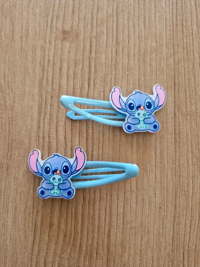 Lot 2 barrettes bleu – personnage Stitch Neuve - photo numéro 2