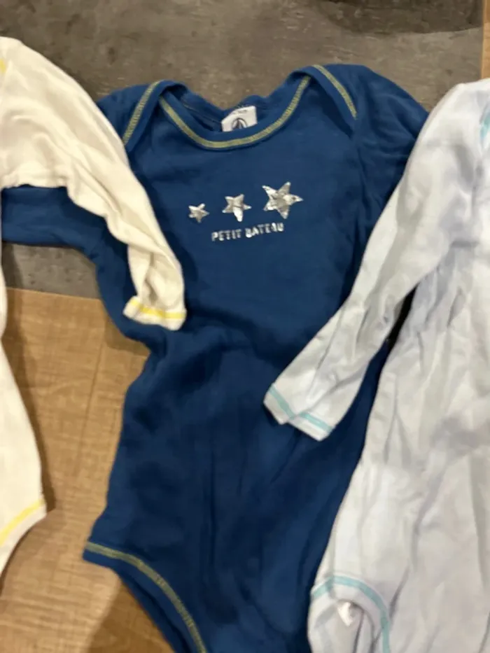 Lot de 3 bodys - photo numéro 3