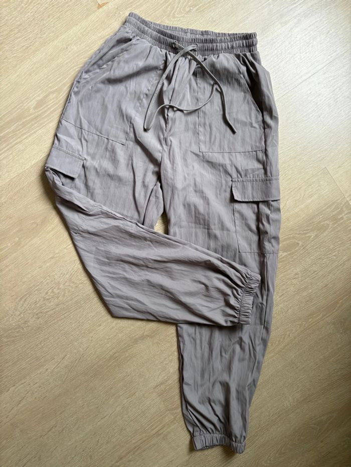Pantalon survêtement gris neuf