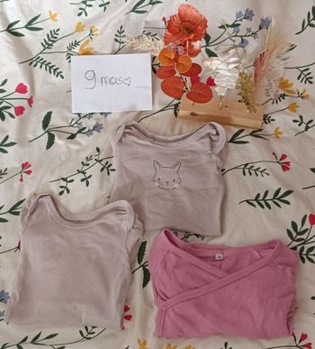 Lot de bodies 9 mois 🌸