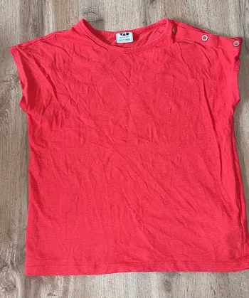 Tee shirt