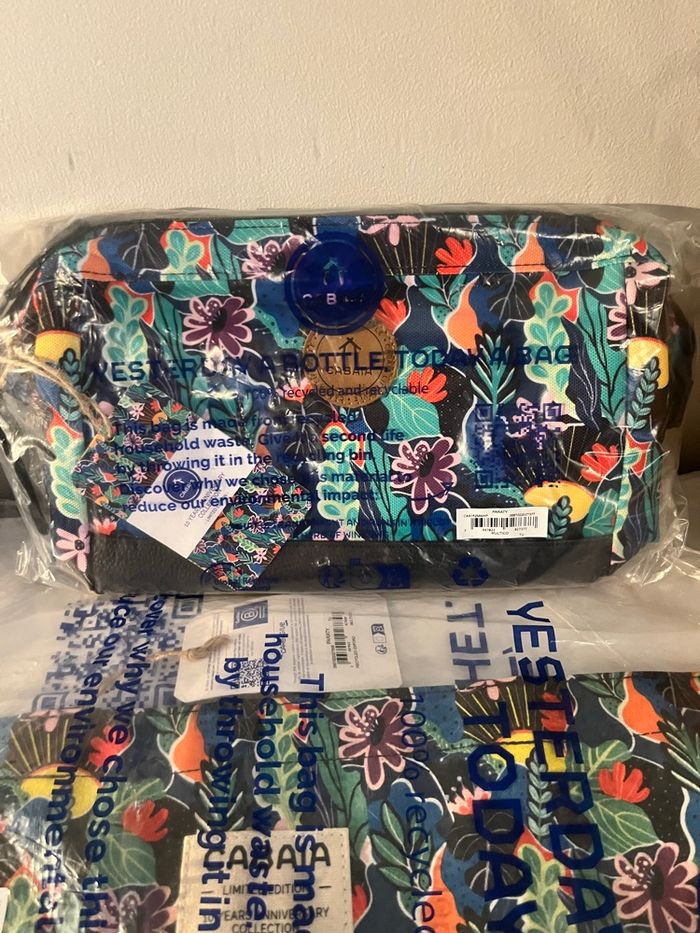 Tote bag et trousse de toilette cabaia neufs - photo numéro 3