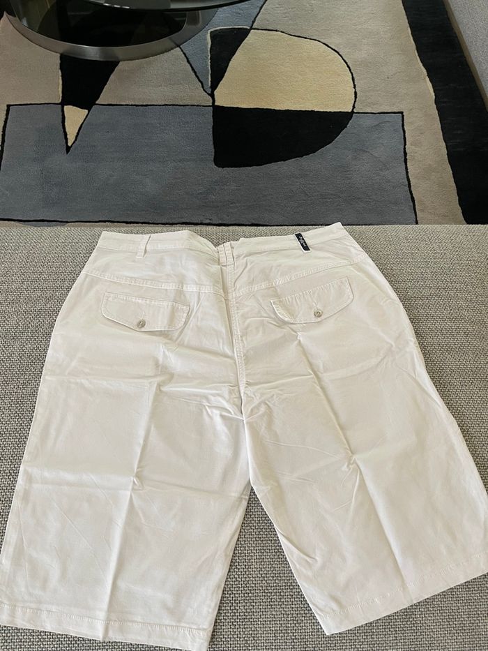 Beau bermudas blanc taille 46 - photo numéro 2