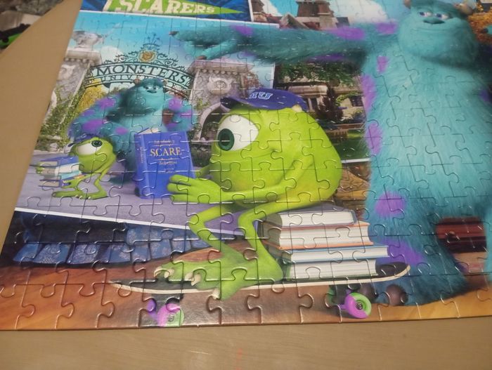 Vend puzzle monstre et cie - photo numéro 3