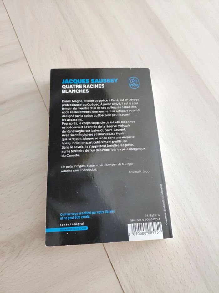 Livre poche policier Quatre racines blanches Saussey - photo numéro 2