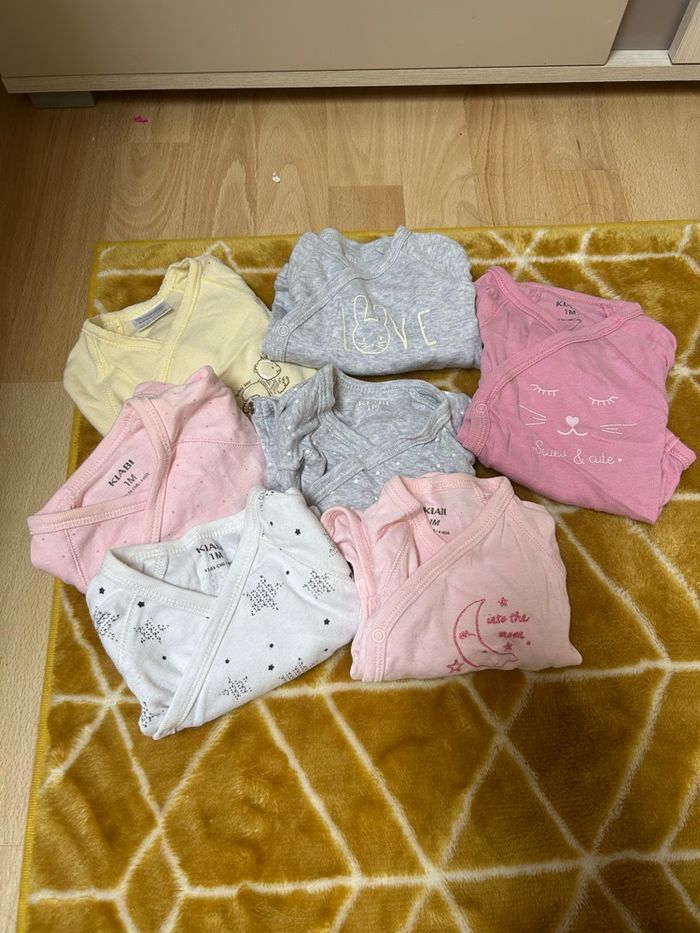 Lot de vêtements bébé 1 mois