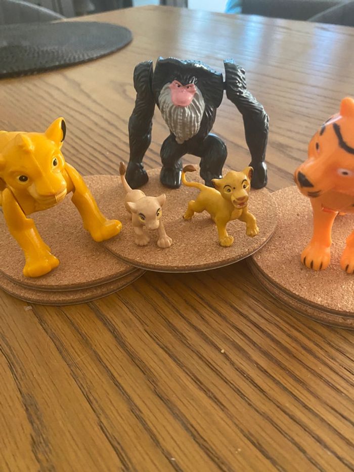 Figurines Roi lion - photo numéro 4