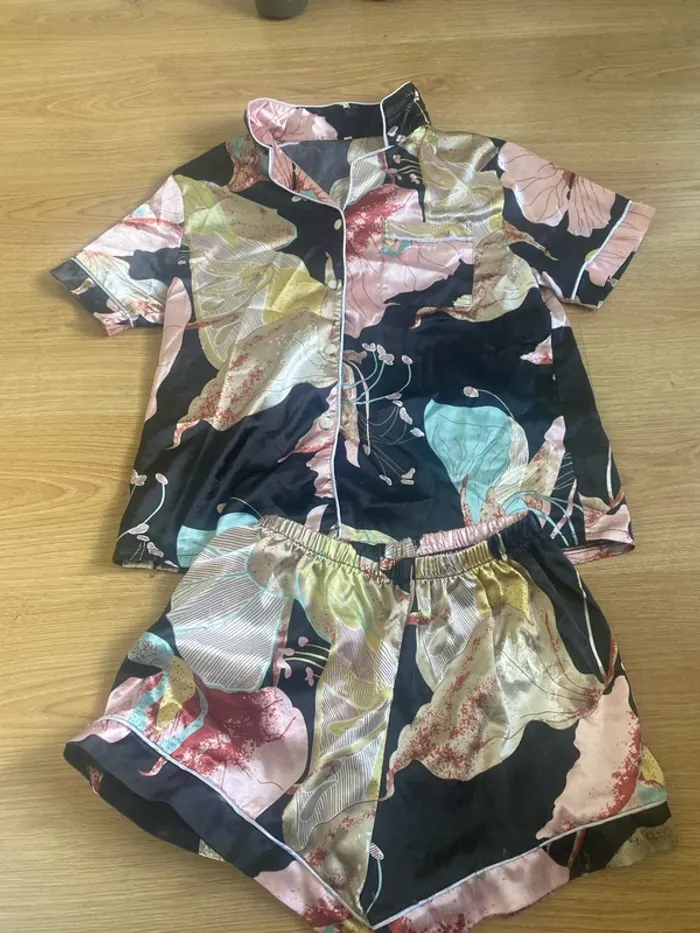 Pyjama d’été femme satin taille S