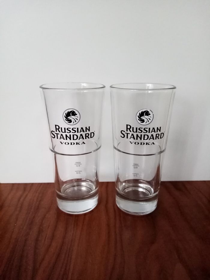 2 verres à vodka
