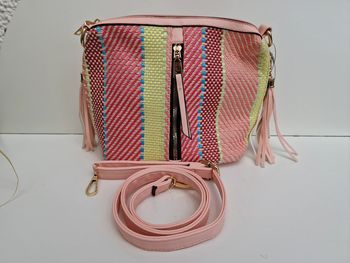 Sac Bandoulière Tressé Multicolore Pompons Franges Roses