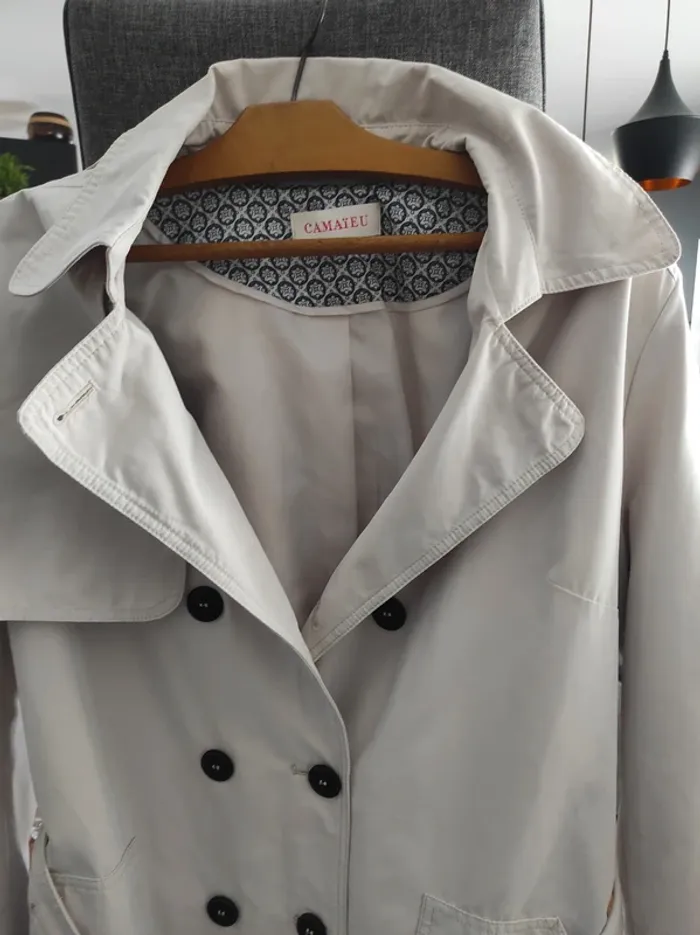 Imperméables crème neuf - photo numéro 2