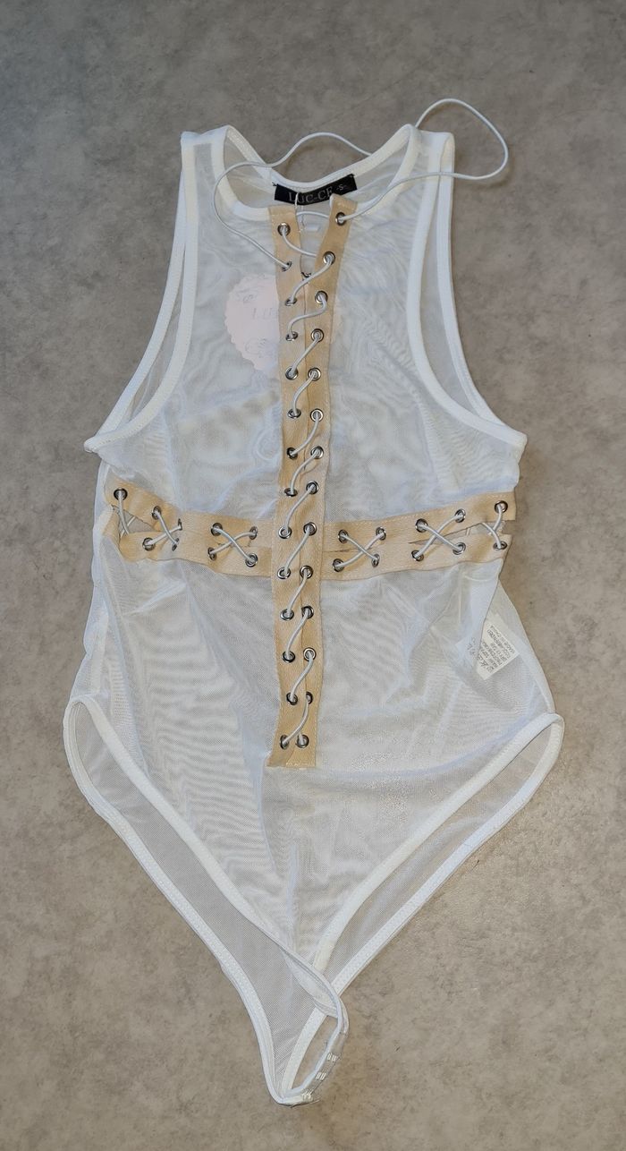 body femme taille S /36 - photo numéro 9