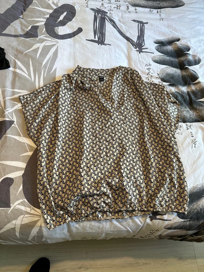Tee shirt
