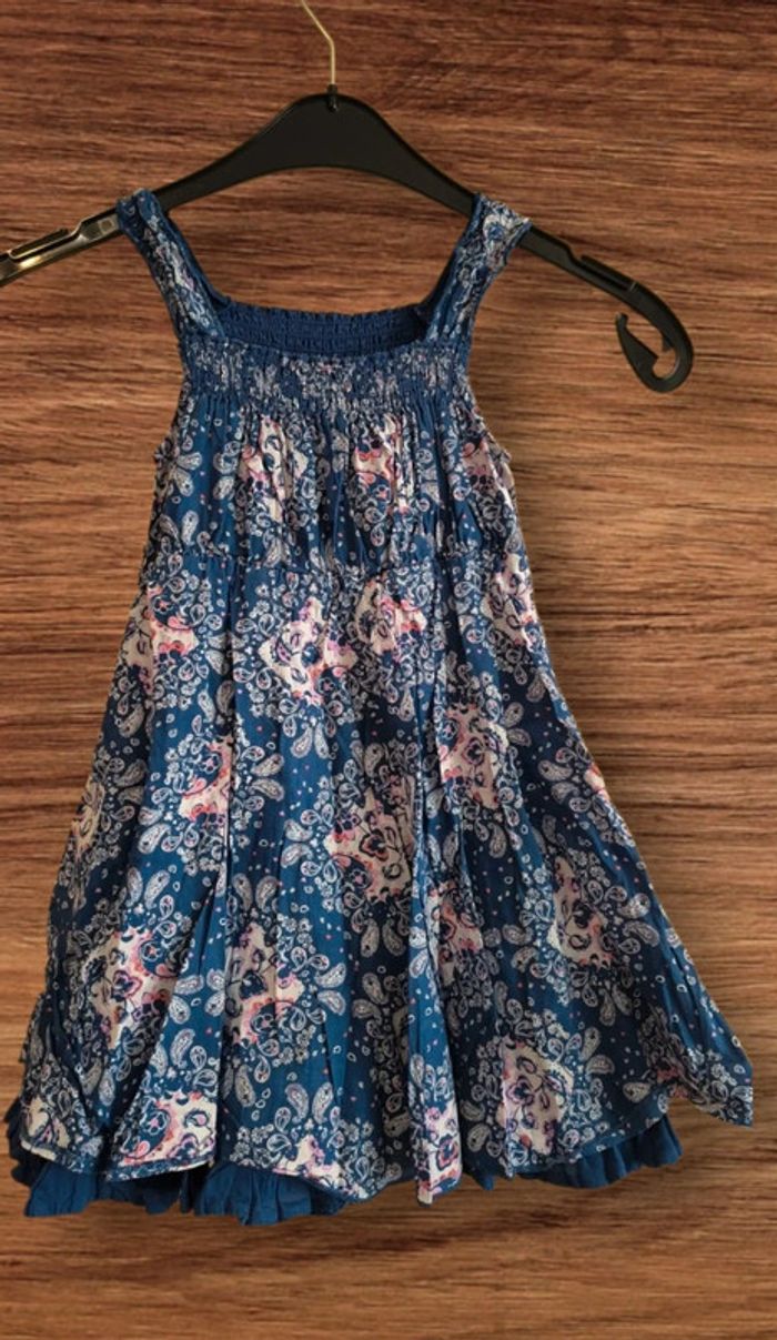 Jolie petite robe enfant