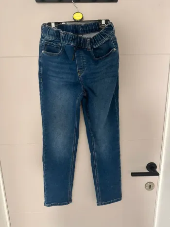Jeans bleu brut Kiabi – Taille 10 ans – Parfait état