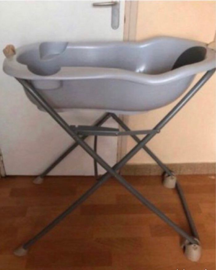 Baignoire bébé avec trépied TIGEX