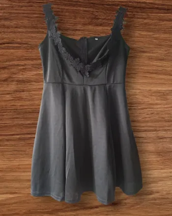 Robe élégante et féminine - Taille M