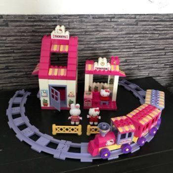 Gare d’hello kitty à briques à emboîter dès 18 mois Sanrio androni Giocattoli