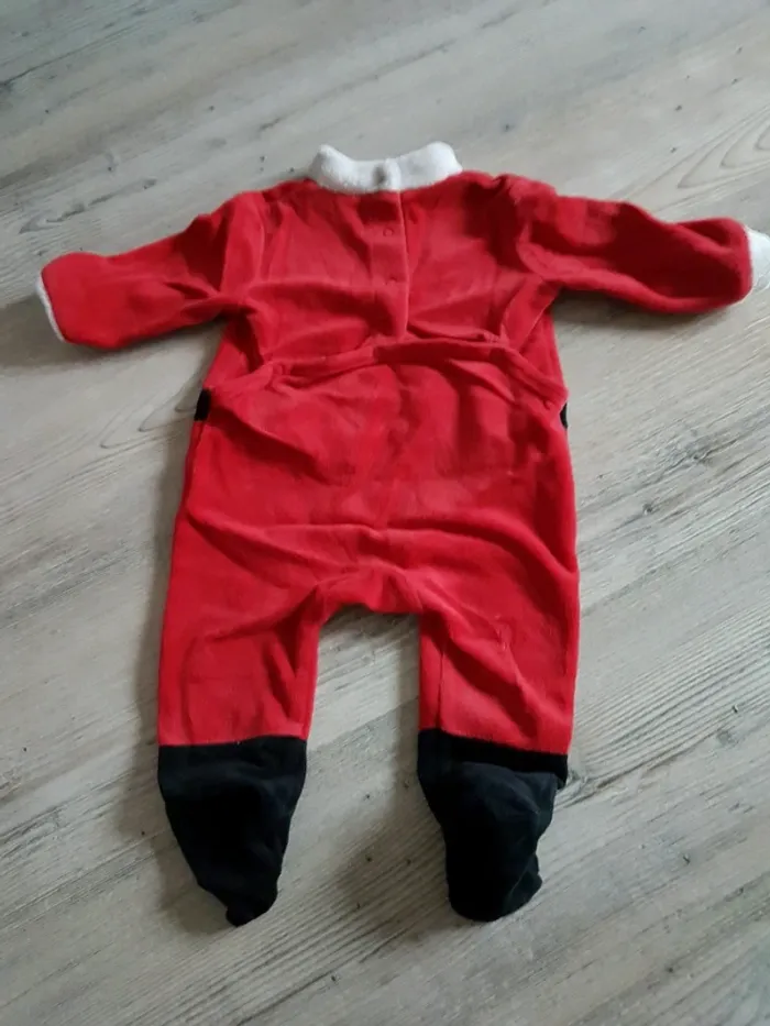 Pyjama de Noël Kiabi 12 mois - photo numéro 2