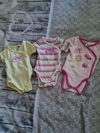 Lots de 3 bodies fille 1 mois