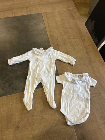 Pyjama en coton et bodies manches courtes bébé taille 1 mois Oscar et Valentine