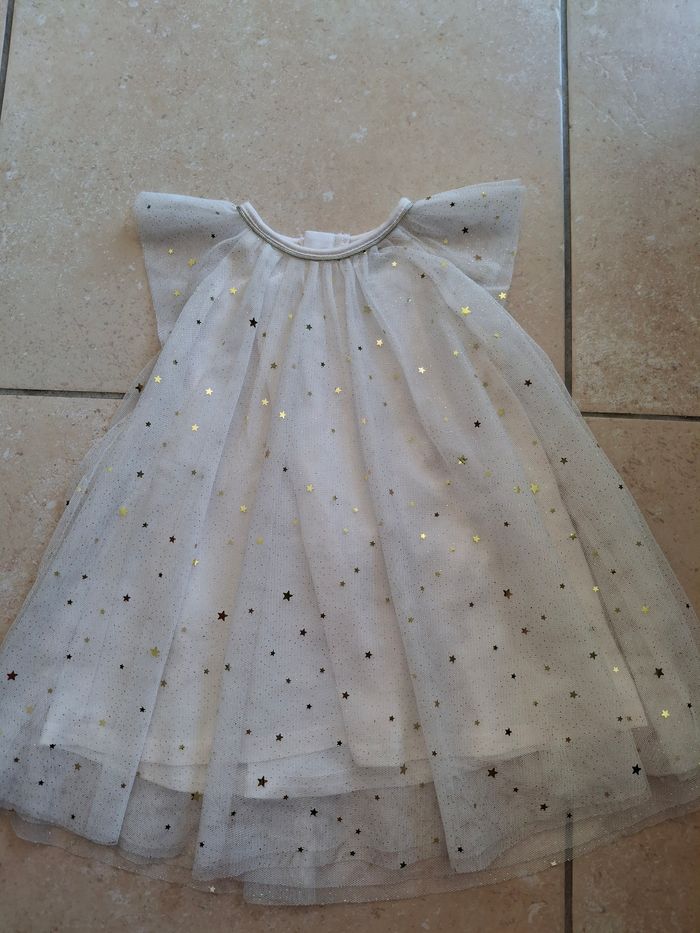 Robe beige  Créateur  Tao 23 mois neuve