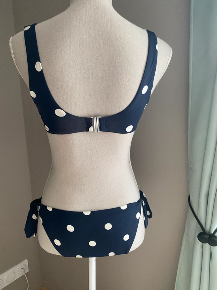 Maillot de bain deux pièces à pois - photo numéro 4