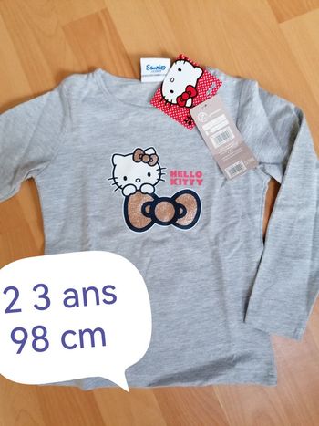 T-shirt Hello Kitty neuf 98 cm gris