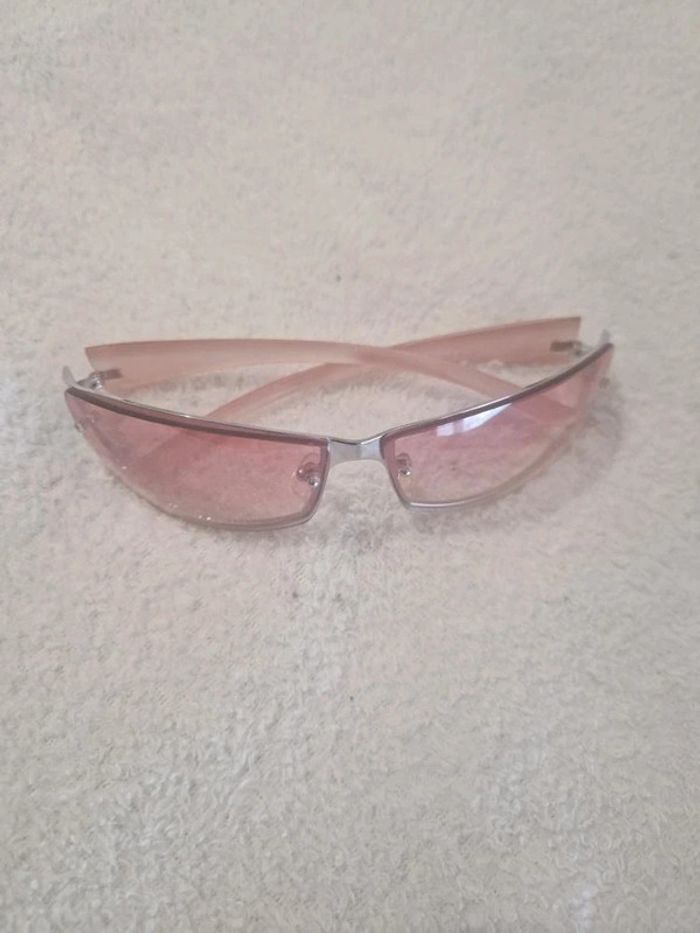 Lunettes de soleil rose teintées | Rétro Années 2000 - photo numéro 2
