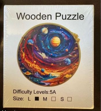 Puzzle bois taille taille L rond  espace  pièces asymétriques et en forme d.animaux ou d,objets Neuf 