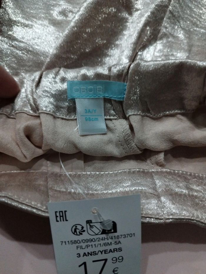 Petit short brillant - photo numéro 6