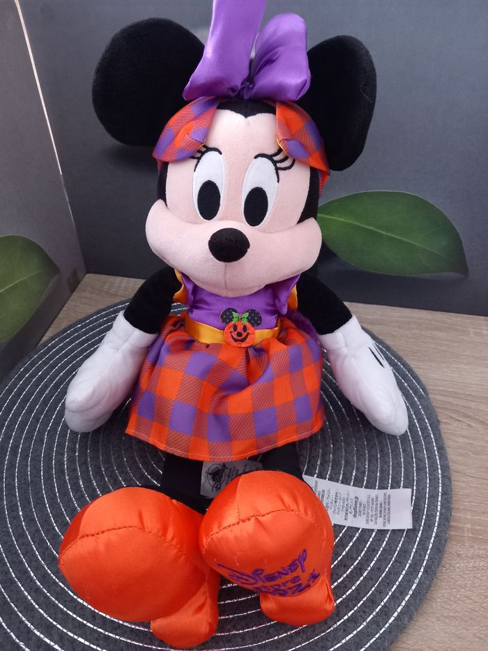 Peluche Minnie Disney store 2021 série halloween 🎃 40cm