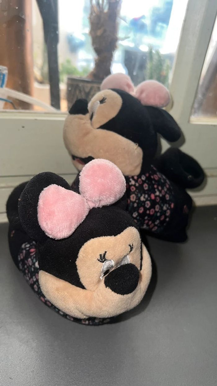 Chaussons minnie Disney pointure 22-23 22 23 pantoufles - photo numéro 3