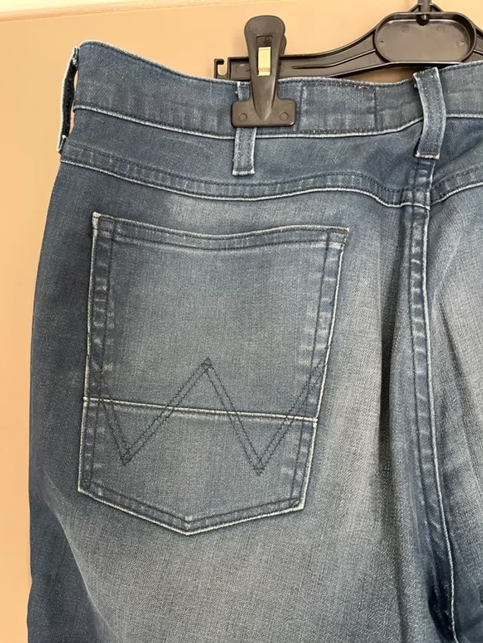 Jeans homme Wrangler modèle Bostin taille 34 us/42 - photo numéro 12