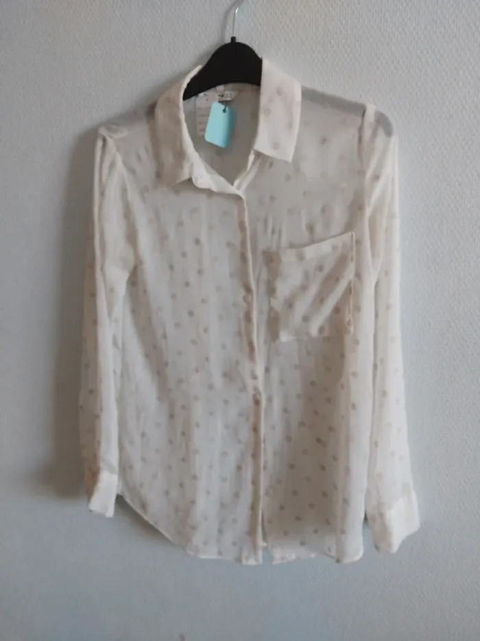 Chemise stradivarius taille S - photo numéro 2