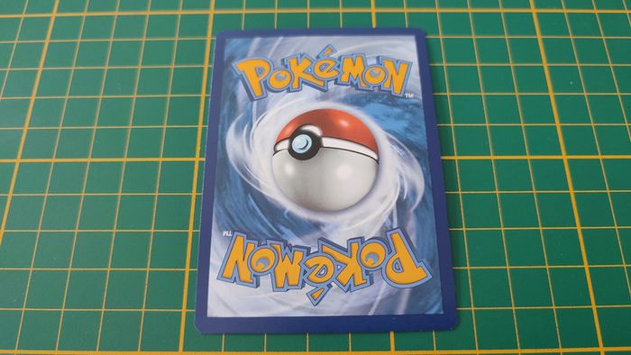 129/203 Carte Pokémon Parecool commune Epée et Bouclier EB07 Evolution Céleste #B10 - photo numéro 2