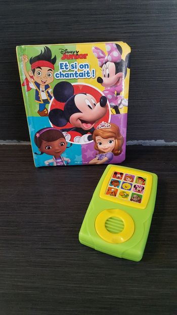Livre et baladeur Disney
