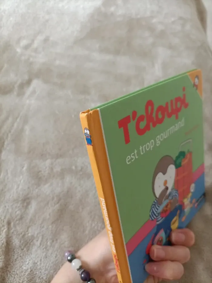 Livre T'choupi est trop gourmand - photo numéro 5