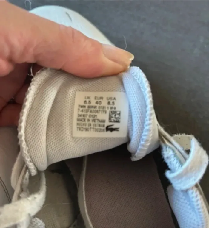 Baskets blanches Lacoste taille 40 👟 - photo numéro 9